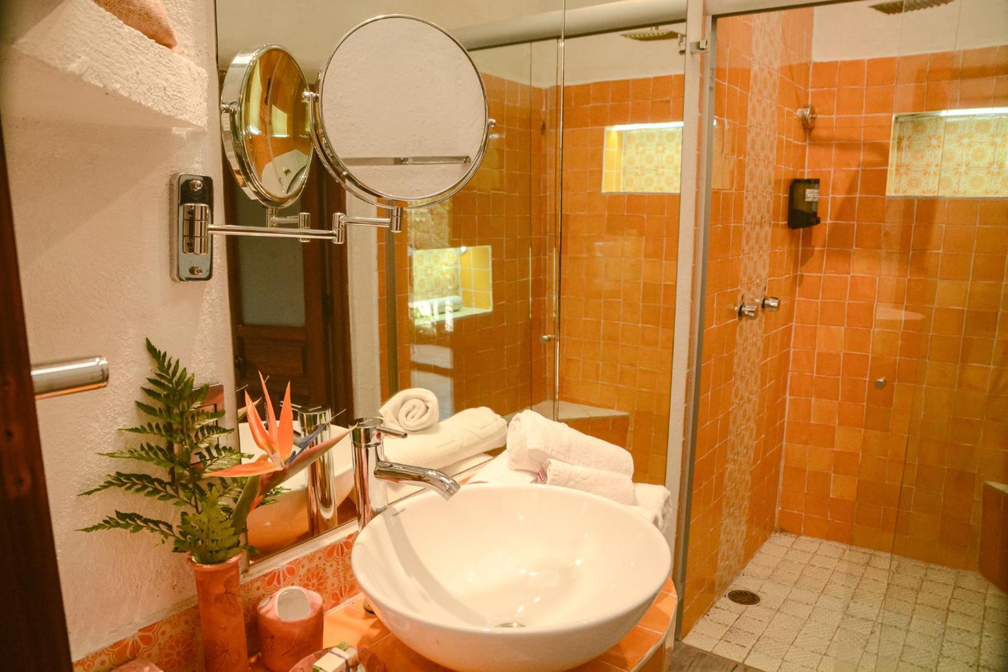 Petit Meson Hotel Valle de Bravo Bagian luar foto