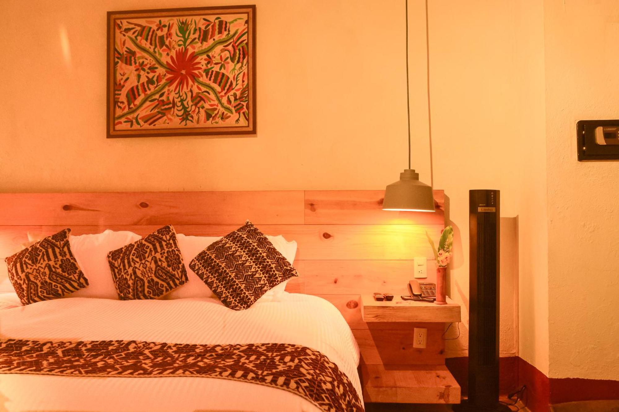 Petit Meson Hotel Valle de Bravo Bagian luar foto