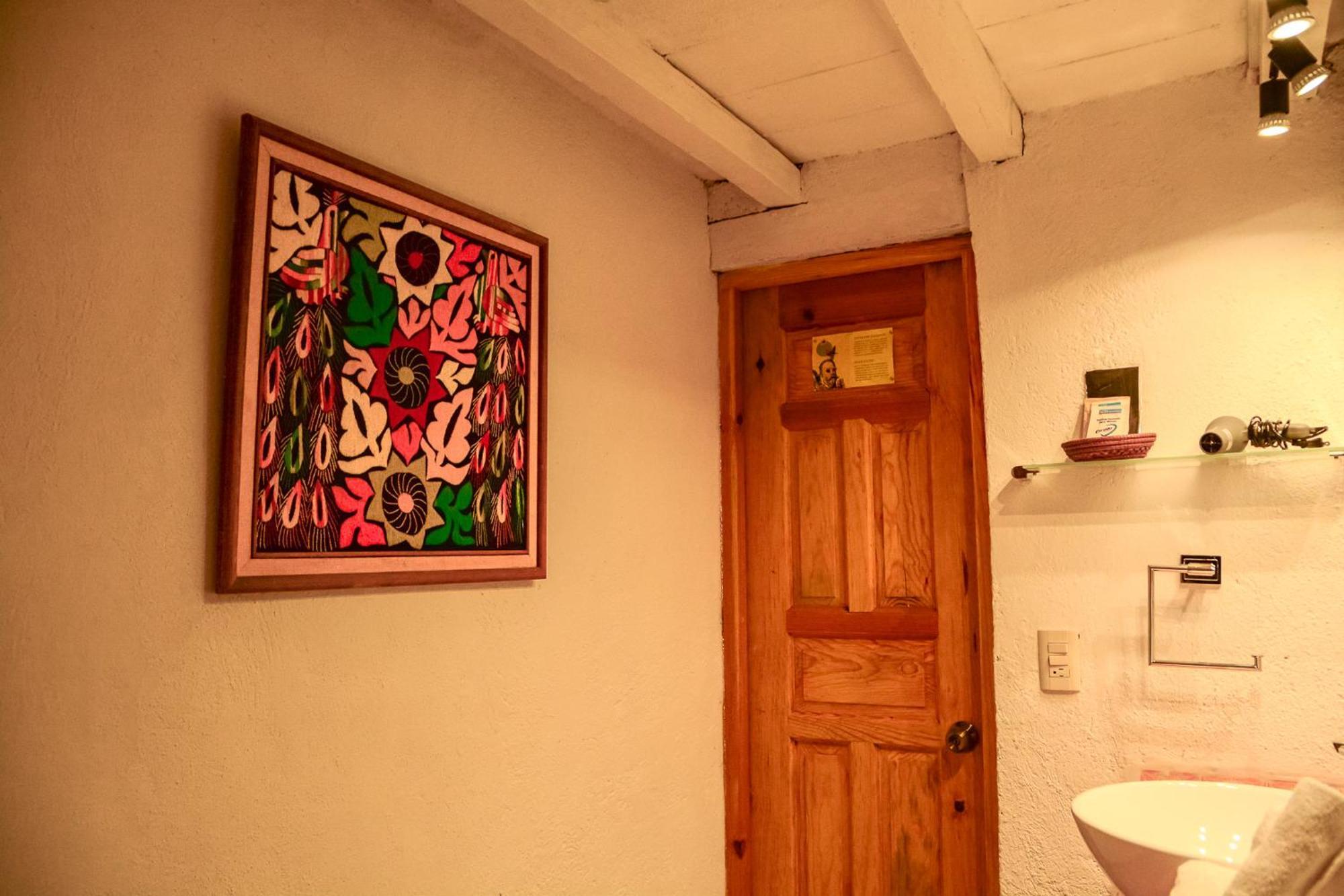 Petit Meson Hotel Valle de Bravo Bagian luar foto